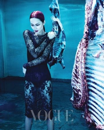 Lee_Hye_Jung___Vogue_Korea_August_2010___3