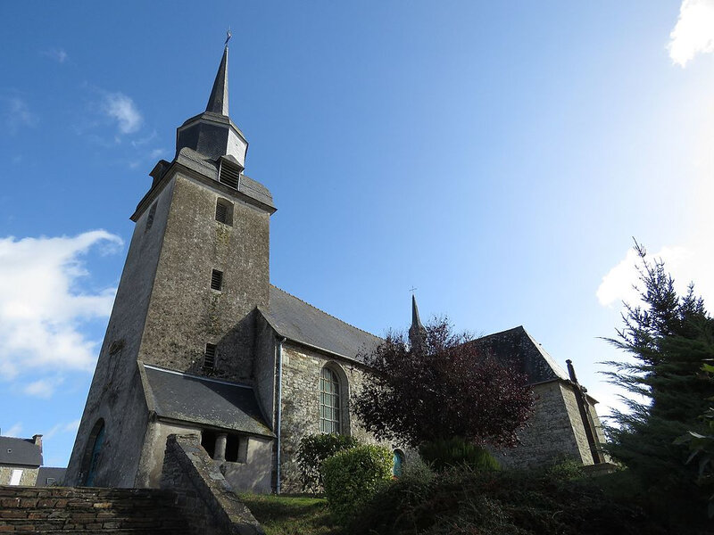 Grâce-Uzel_-_Église_Notre-Dame