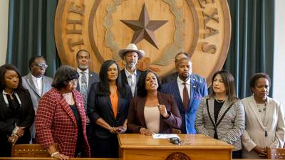 Texas legislators leaving state