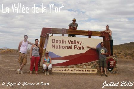 Photo de groupe dans la vallée de la mort chez gloewen et scrat