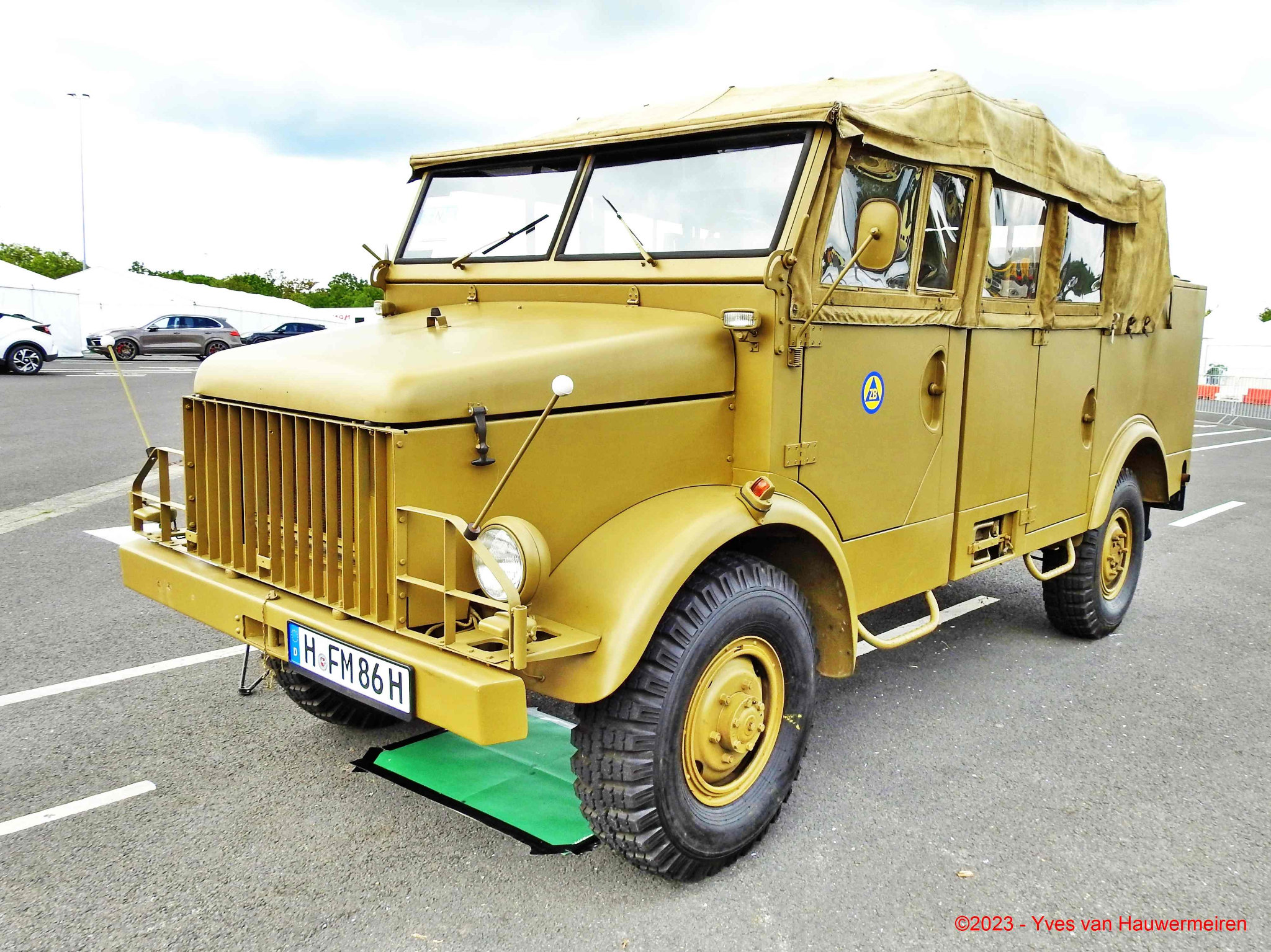 Borgward Fernsprechkraftwagen_01 - 1960 [D] YVH_GF