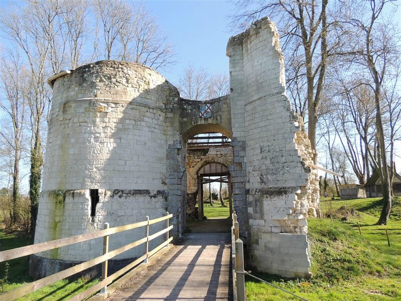 Ruines du château féodal