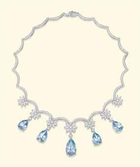 a_platinum_aquamarine_and_diamond_necklace_d5452130h