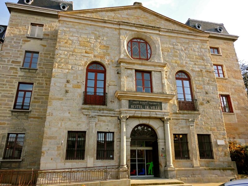 façade Hôtel de Ville 27 mars 2014 (1)