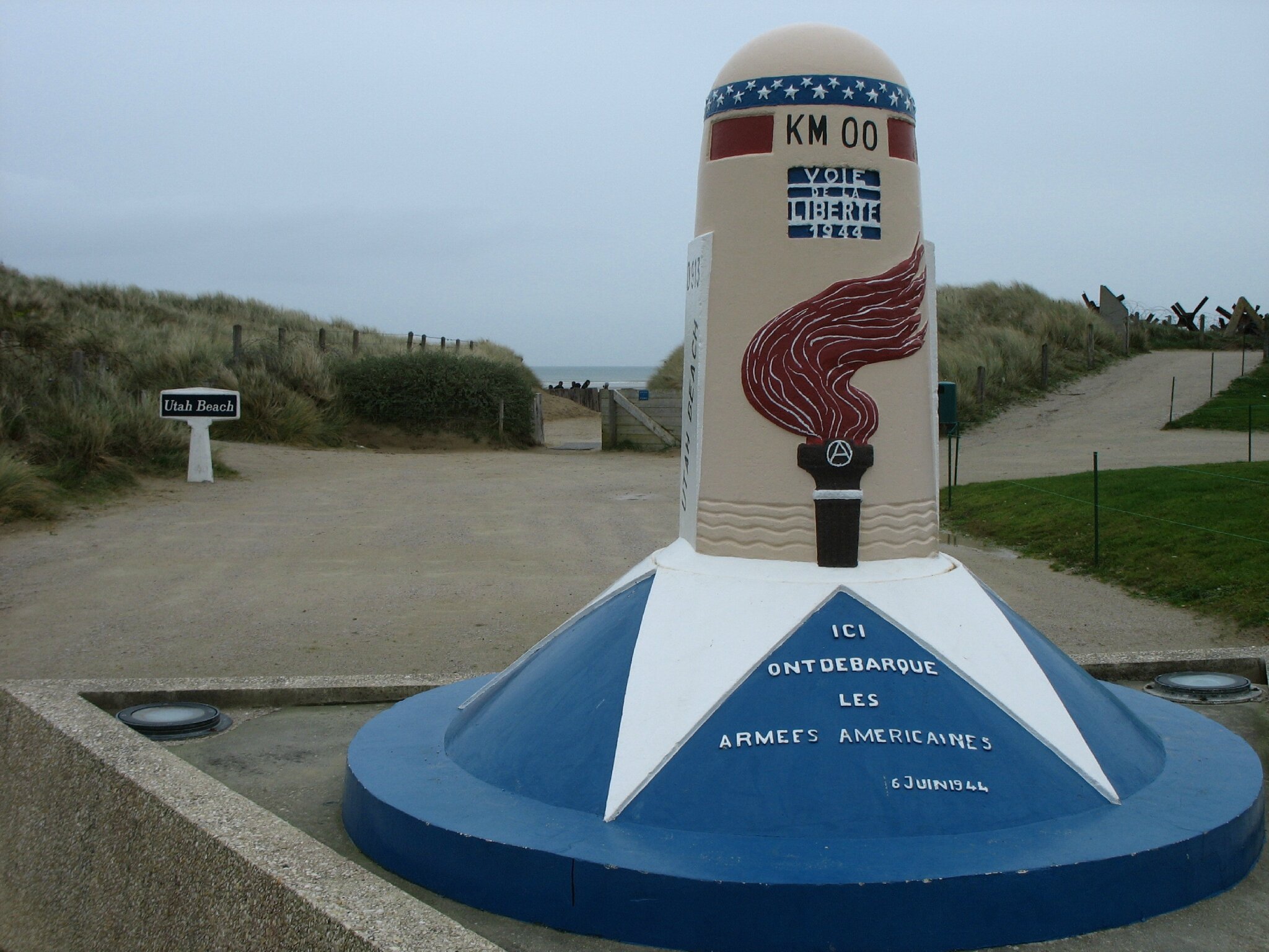 Utah Beach, borne 0 de la voie de la Liberté (50)