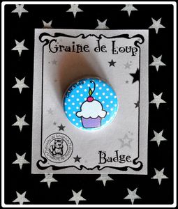 Badge cupcake bleu pois