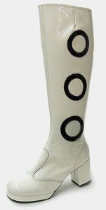 white_patent_60s_twiggy_knee_boots