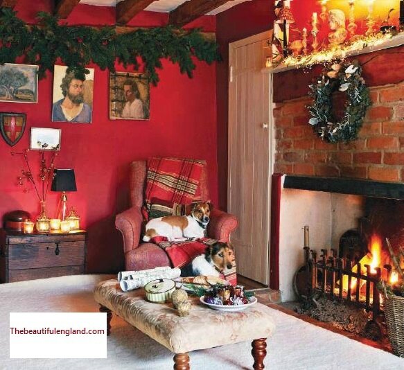 Christmas-decor-in-English-home