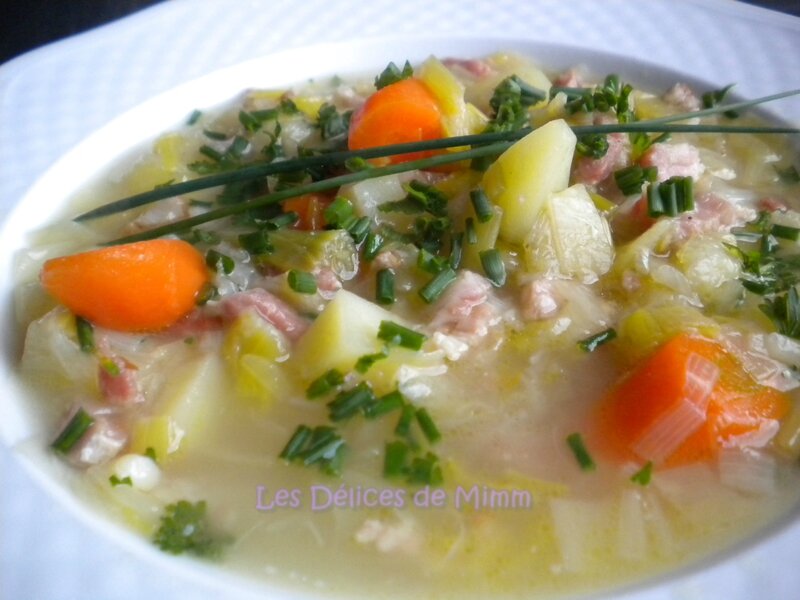 Soupe paysanne aux poireaux et aux lardons 3