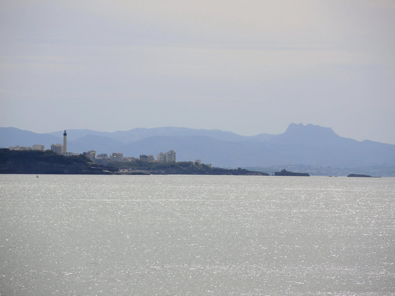 Anglet, plage de la Barre, vue sur les trois couronnes et le phare (64)