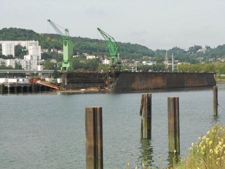 port de rouen , juin 004