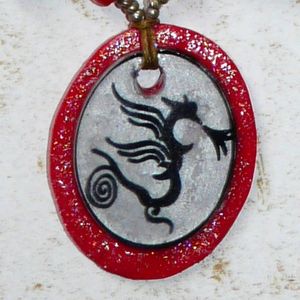 collier_dragon_rouge_d_tail