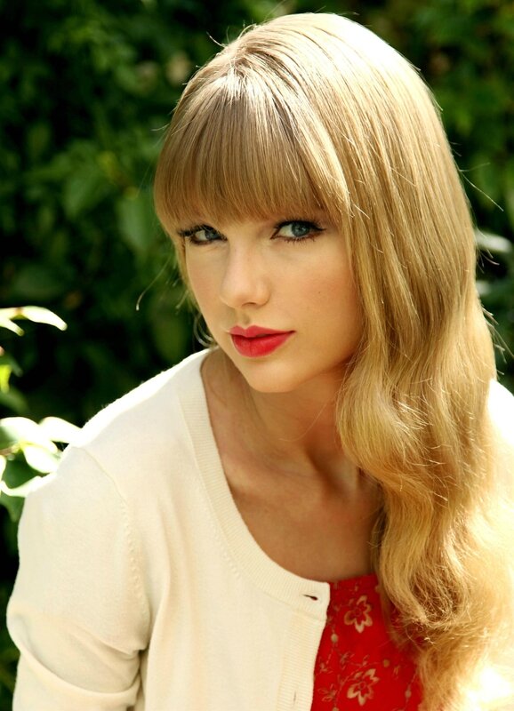 Taylor Swift 17
