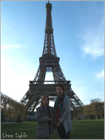 Tour_Eiffel_fillesR