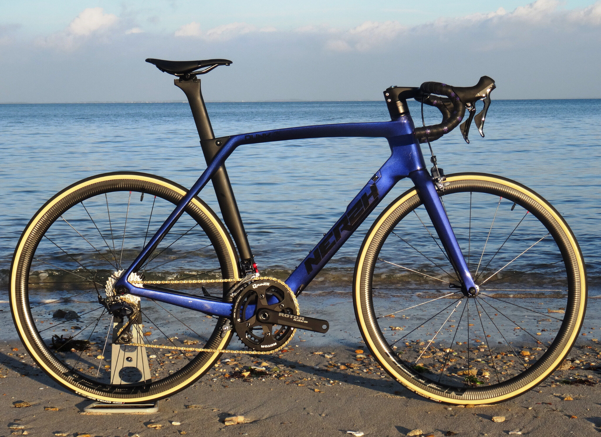 Nouveau cadre carbone route DUNK NERZH Cycles