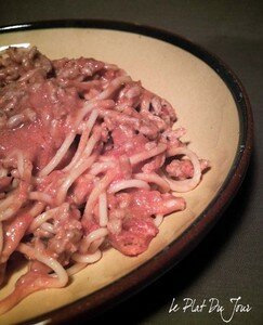 Spaghetti à la bolognaise crémeuse recettes COURGETTE SPAGHETTI A LA BOLOGNAISE