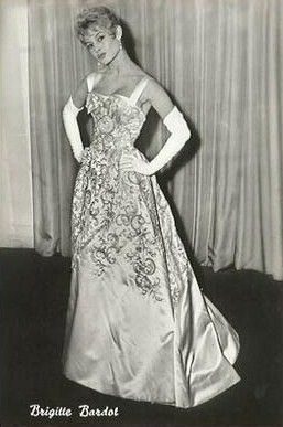 1956-10-29-londres-empire_theatre-020-1