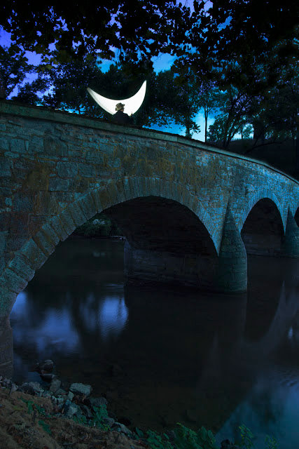 8_8_Private Moon on the bridge_IMG_6502_mail