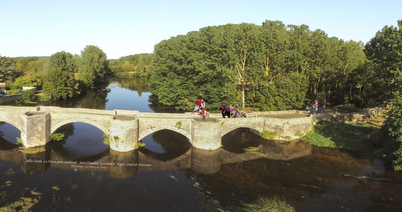 Le Vieux pont médiéval Saint Savin - Jean Chandos, Guichard d’Angle, Louis de Harcourt …