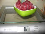 Tartelettes_aux_fraises_du_jardin__framboises_sur_nid_d_amandes_002