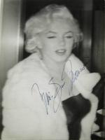 1955-02-26-ny-autograph_for_frieda_hull-246176_0