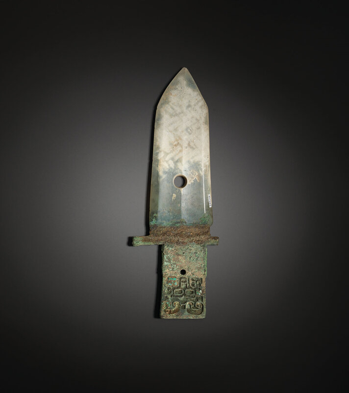 2020_CKS_18883_0001_001(a_very_rare_jade_halberd_blade_with_turquoise-inlad_bronze_shaft_ge_la090234)