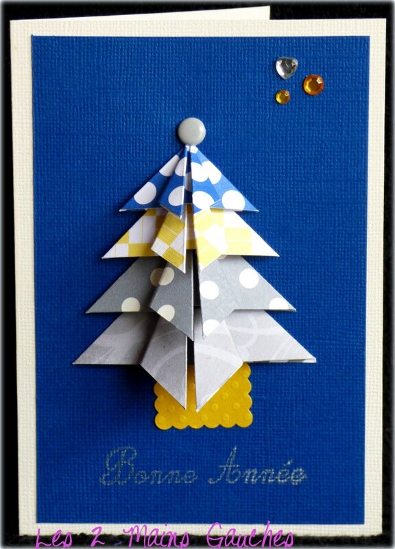 carte de voeux bleue avec sapin en origami bleu jaune et gris