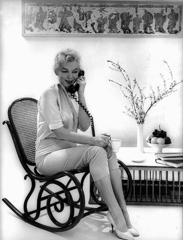 1958s-phone_with_donald_zec-for_mirror-1-2