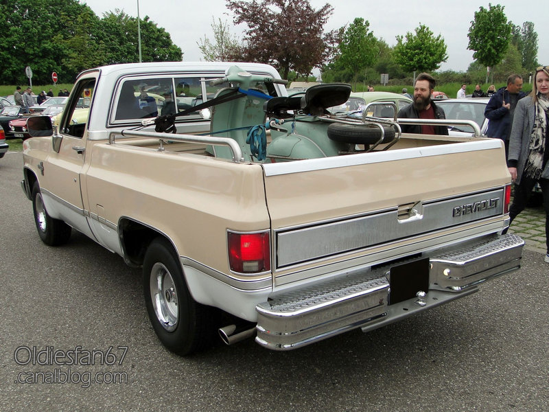 Chevrolet C10 Silverado-1983-02