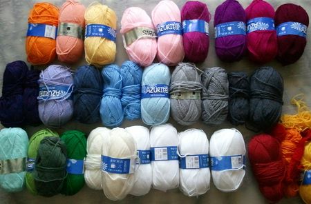 Pelotes pour Cal Happy Color Blanket