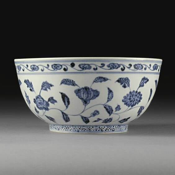 A fine and rare blue and white bowl, Ming Dynasty, Yongle Period