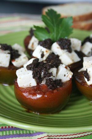 Tomates à la tapenade et fêta