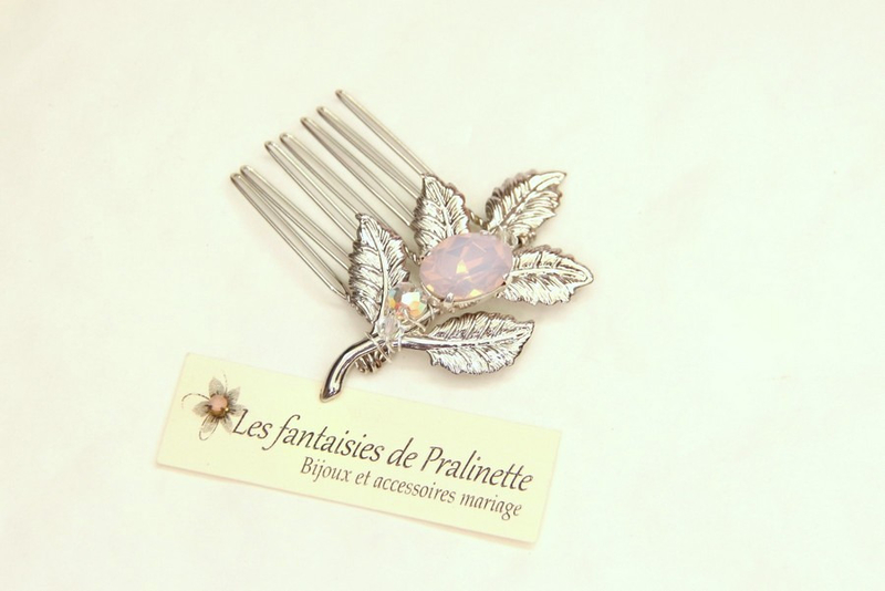 peigne-mariage-feuilles-argentees-et-cabochon-en-cristal-rose-opal-3