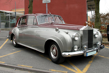 Rolls_Royce_silver_cloud__23_me_Salon_Champenois_du_v_hicule_de_collection__01