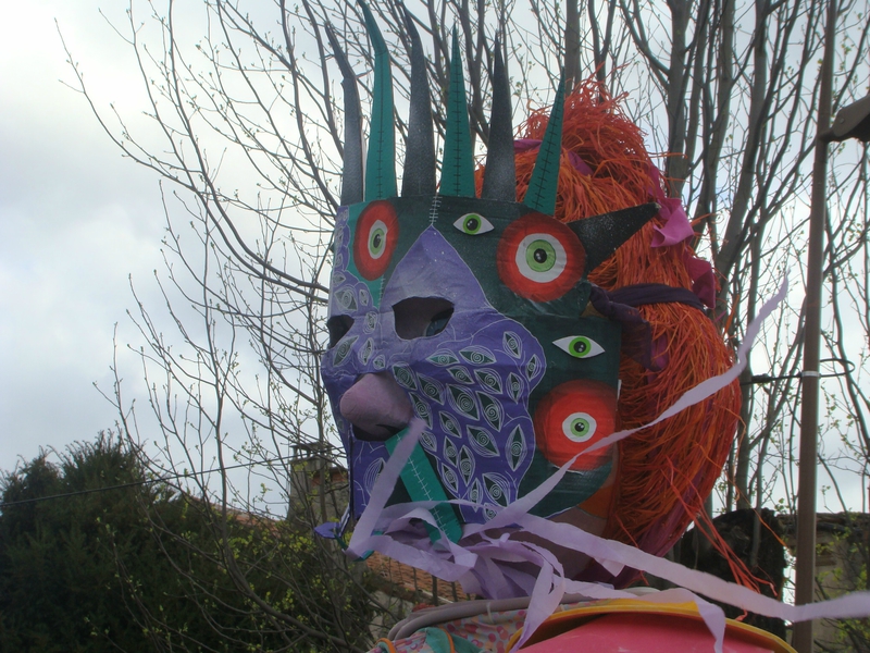 Masque pour géante marionette, carnaval du Vigan 2015