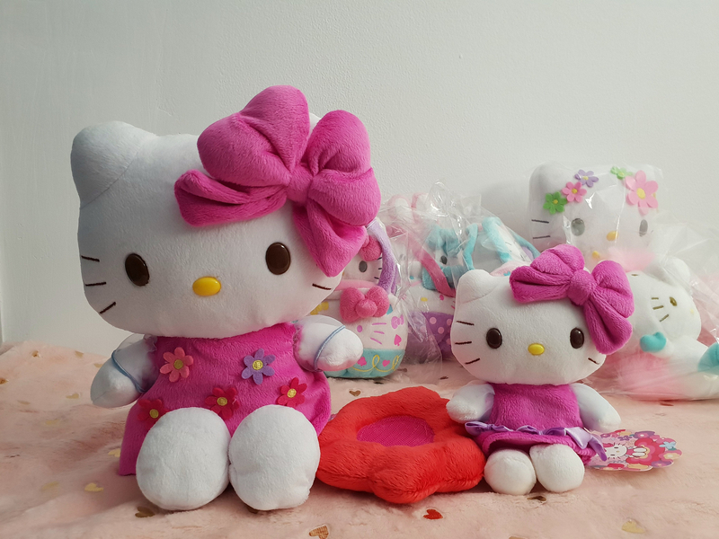 Plush and mascot plush Hello Kitty Flower Fields (pink)