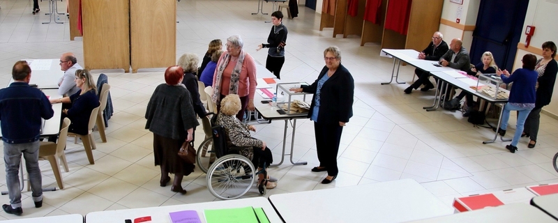 PRÉSIDENTIELLES 2017 2e TOUR SAINT-MICHEL hauteur