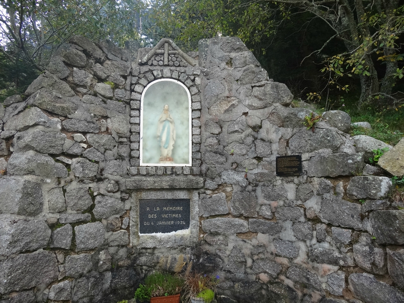 plaque à la mémoire de l'accident du 4 janvier 1934