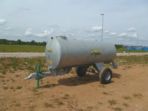 tonne a eau galvanisee monobloc 5000 litres MN5000 - robust - (2)
