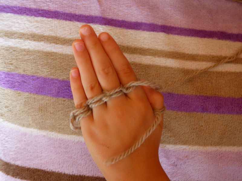 11 Tricot avec les doigts (6)