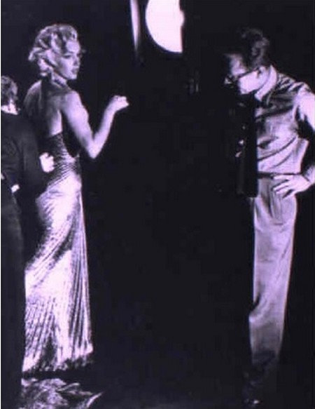MM et ed clark robe laméee or 1953