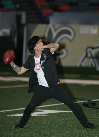183947_2006_09_24___Billie_Joe_and_Sons_during_rehearsals_at_the_Superdome___New_Orleans___08