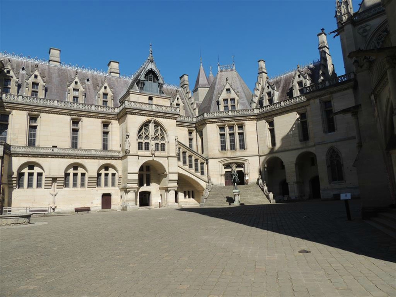 Cour intérieure du château de Pierrefonds