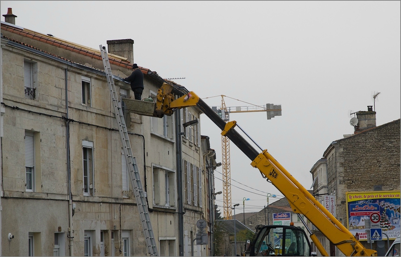 ville PN echelle grue 181113 1 affiche