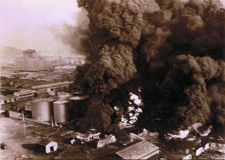 Incendie_des_cuves_sur_le_port_25_juin_1962_24