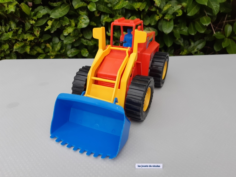 JB 006701