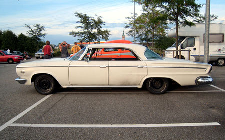 Dodge_880_custom_hardtop_sedan_de_1963__Rencard_Burger_King_Offenbourg__03