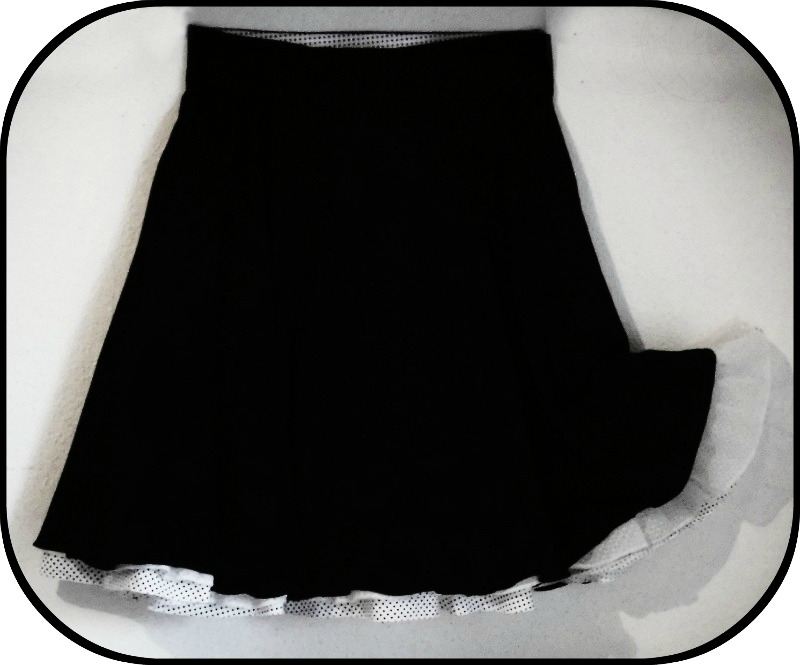 Jupe en forme noire et pois fév 2015