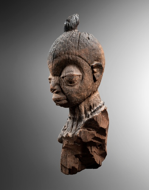 Buste d'une statue