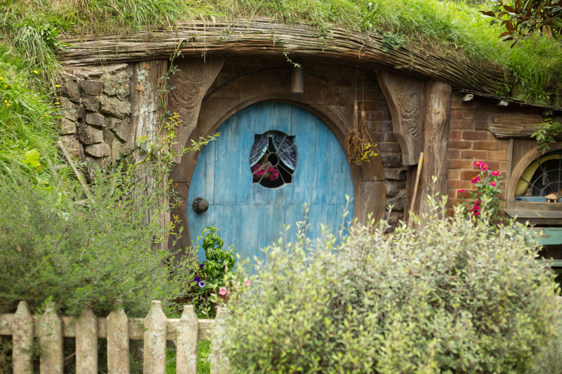 HOBBITON Brune-4